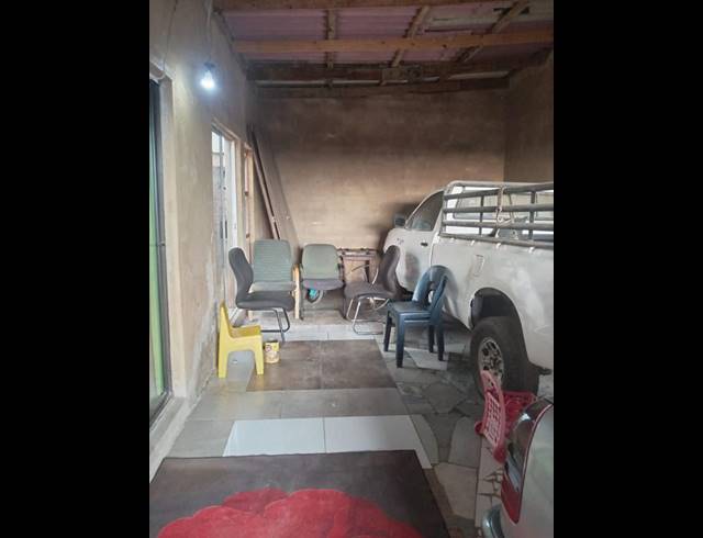 2 BEDROOM HOUSE FOR SALE IN NELLMAPIUS EXT 4